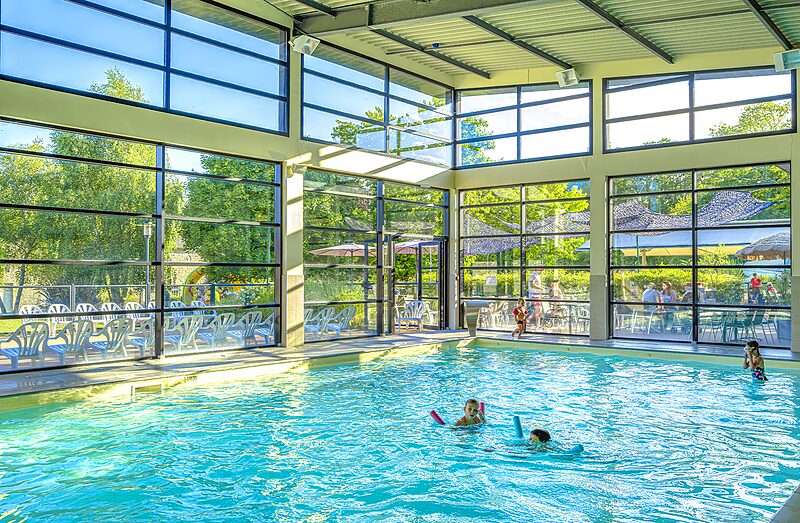 Camping Bretagne piscine couverte
